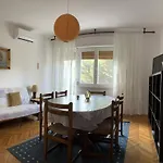 Sersic דירה